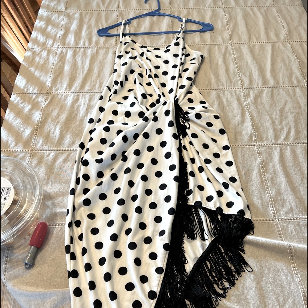 Venus dress very comfortable! Adjustable straps. Stretching material.Lost weight